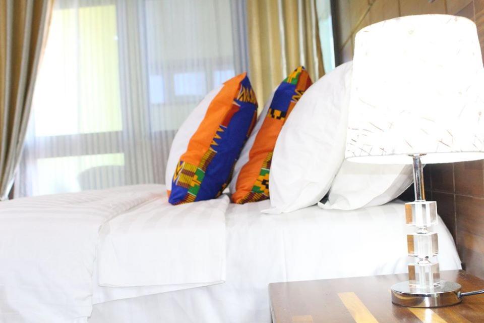 Triple Hill Hotel Weija Exterior foto