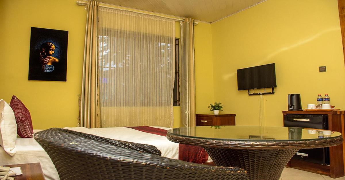 Triple Hill Hotel Weija Exterior foto